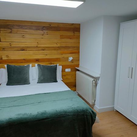 Appartamento Elizabeth Towers Almansa Esterno foto