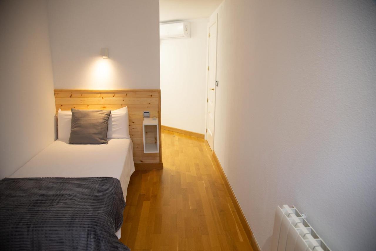 Appartamento Elizabeth Towers Almansa Esterno foto